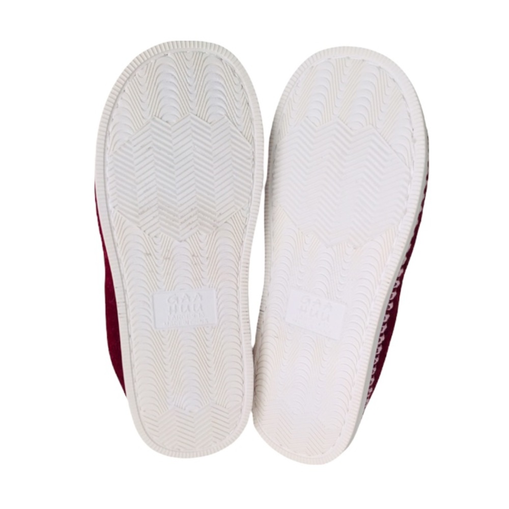 NWT Chill Guard Faux Fur House Shoes. Size 9-10 - Picture 3 of 4
